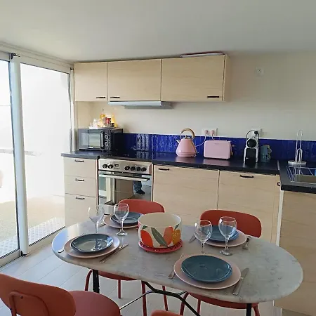 La Terrasse, Duplex Front De Apartamento Carolles