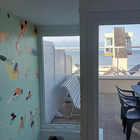 La Terrasse, Duplex Front De Apartment Carolles