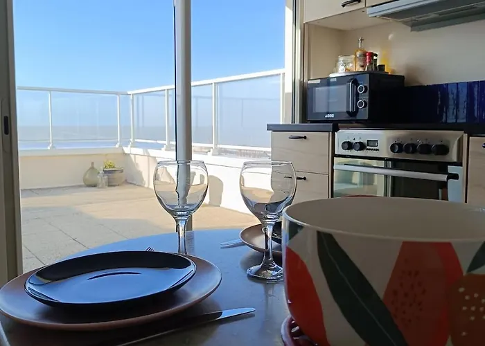 La Terrasse, Duplex Front De Carolles